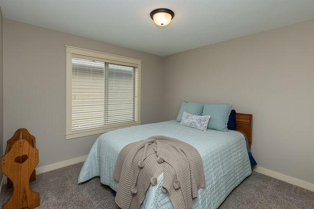 8125 Mercato Court, West Des Moines, IA 50266