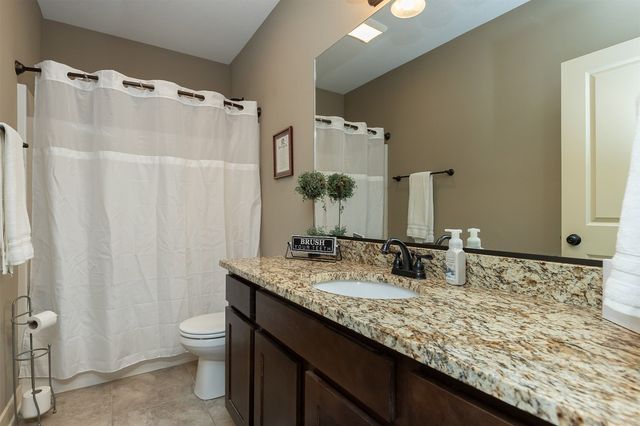 8125 Mercato Court, West Des Moines, IA 50266