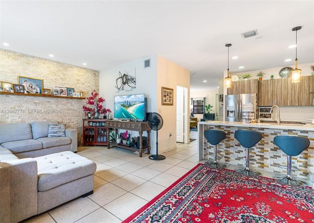 343 NE 37th Ter, Homestead, FL 33033