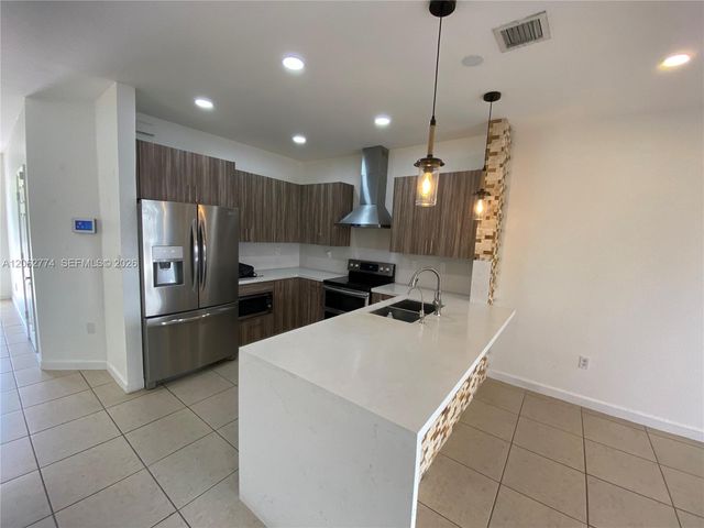 343 NE 37th Ter, Homestead, FL 33033