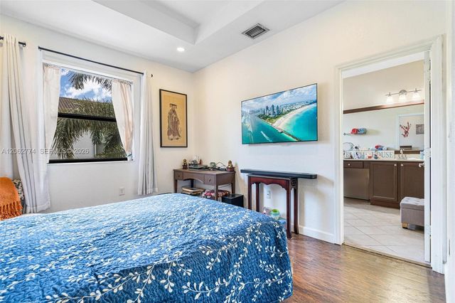 343 NE 37th Ter, Homestead, FL 33033