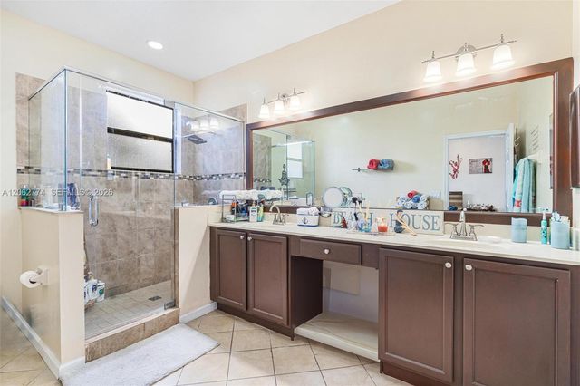 343 NE 37th Ter, Homestead, FL 33033