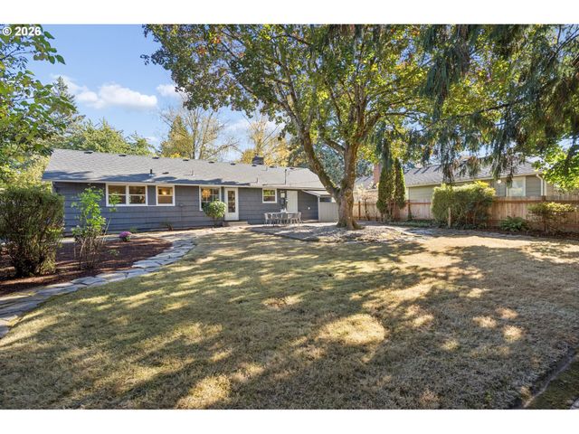 11905 Sw DOUGLAS St, Portland, OR 97225