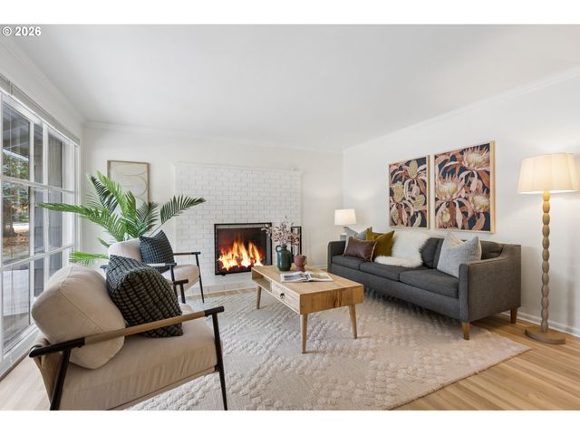 11905 Sw DOUGLAS St, Portland, OR 97225