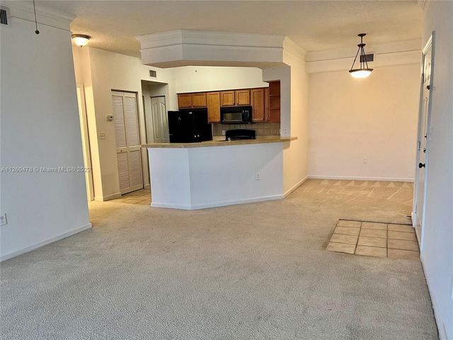 9887 Baywinds Drive 4305, West Palm Beach, FL 33411