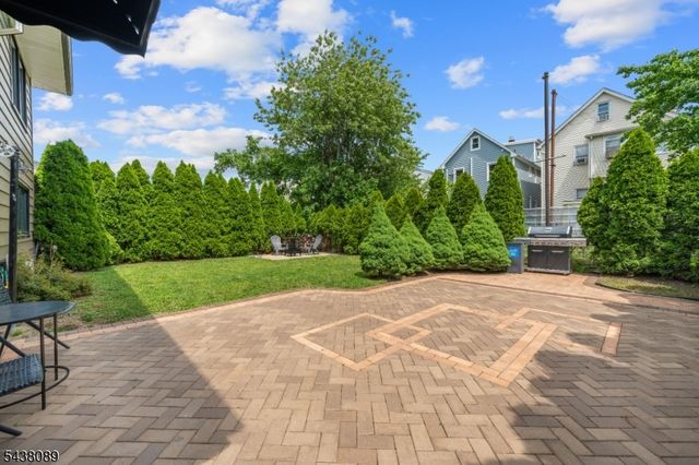 45 Grunwald St, Clifton City, NJ 07013