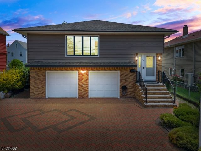 45 Grunwald St, Clifton City, NJ 07013