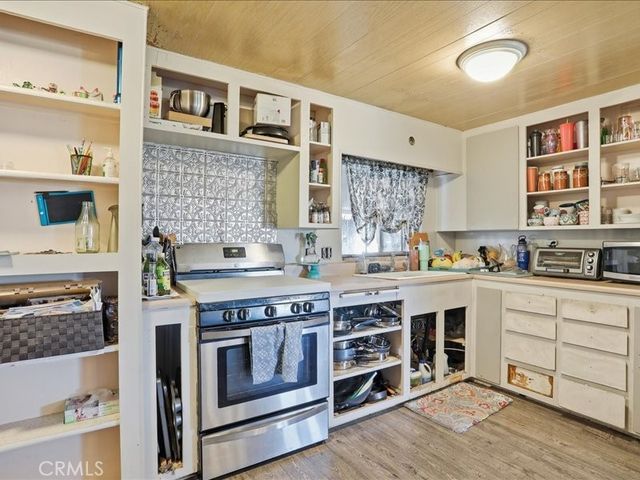 2755 Arrow Hwy 88, La Verne, CA 91750