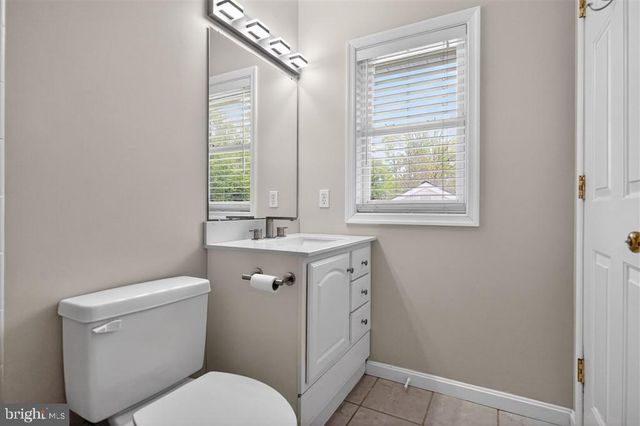 1604 ORIOLE RD, Edgewater, MD 21037