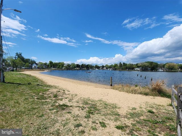 1604 ORIOLE RD, Edgewater, MD 21037