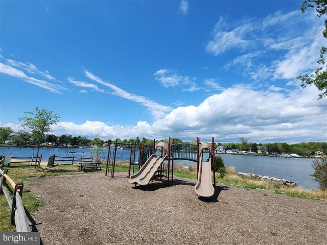 1604 ORIOLE RD, Edgewater, MD 21037