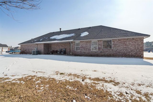 1617 SE 5th Street, Newcastle, OK 73065