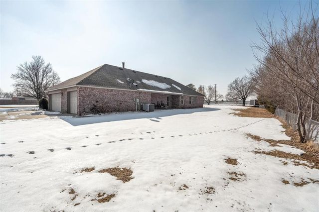 1617 SE 5th Street, Newcastle, OK 73065