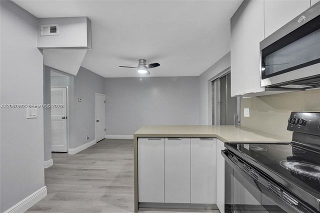 5963 NW 25th Court 210, Sunrise, FL 33313