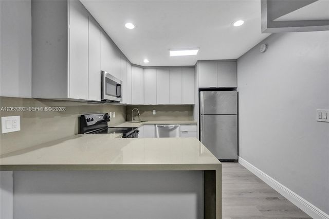 5963 NW 25th Court 210, Sunrise, FL 33313