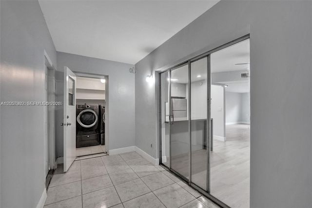 5963 NW 25th Court 210, Sunrise, FL 33313