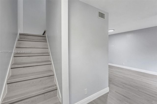 5963 NW 25th Court 210, Sunrise, FL 33313