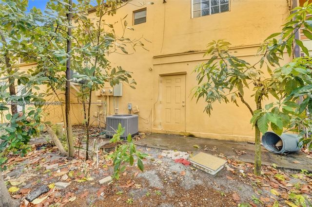 5963 NW 25th Court 210, Sunrise, FL 33313