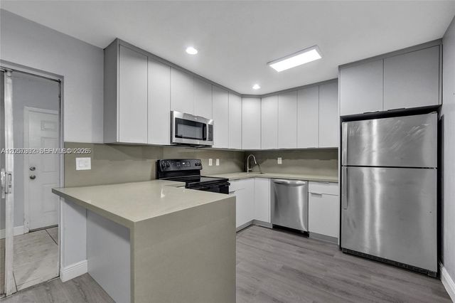 5963 NW 25th Court 210, Sunrise, FL 33313