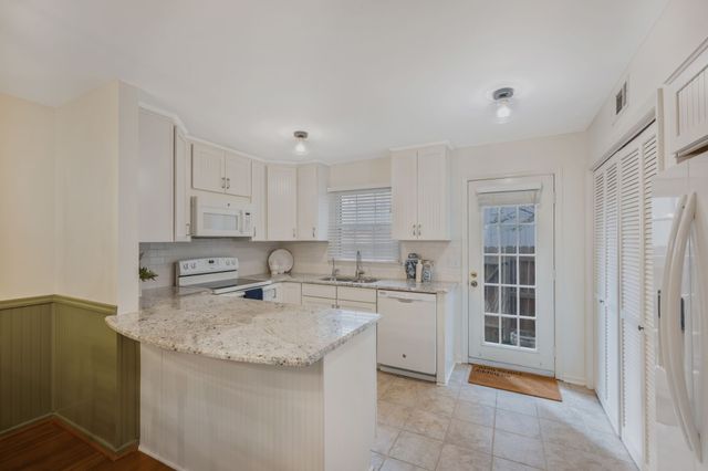 3135 Long Blvd Apt 2, Nashville, TN 37203