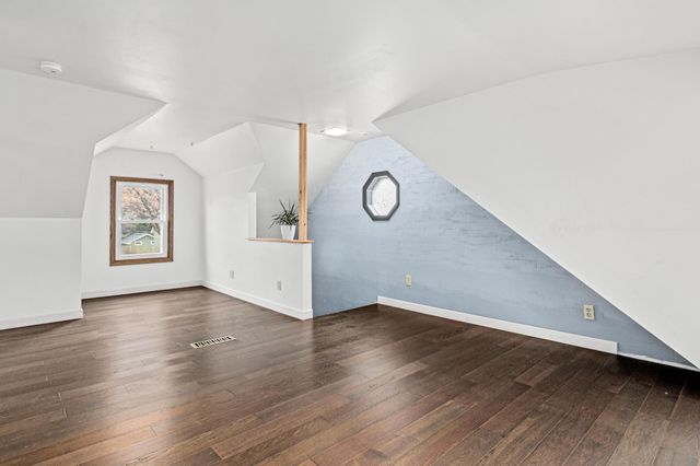 2466 Clearview Avenue, Mounds View, MN 55112