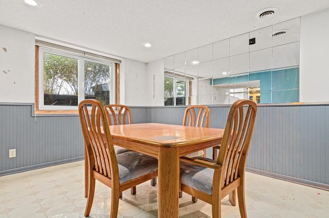 2466 Clearview Avenue, Mounds View, MN 55112