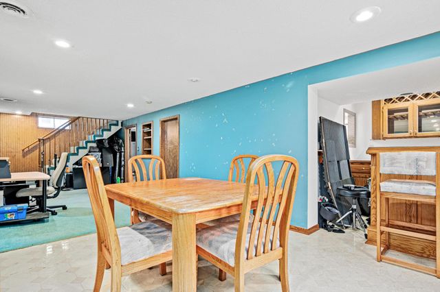 2466 Clearview Avenue, Mounds View, MN 55112