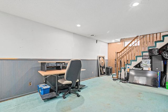 2466 Clearview Avenue, Mounds View, MN 55112