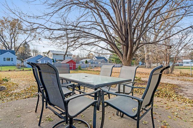 2466 Clearview Avenue, Mounds View, MN 55112