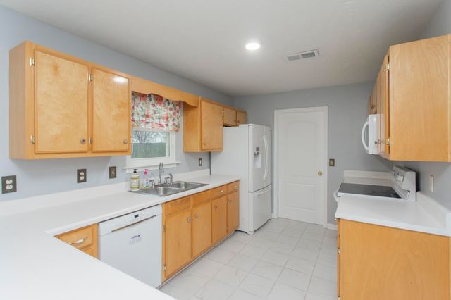 2727 Pepperdine Dr, Murfreesboro, TN 37128