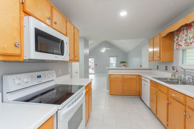 2727 Pepperdine Dr, Murfreesboro, TN 37128