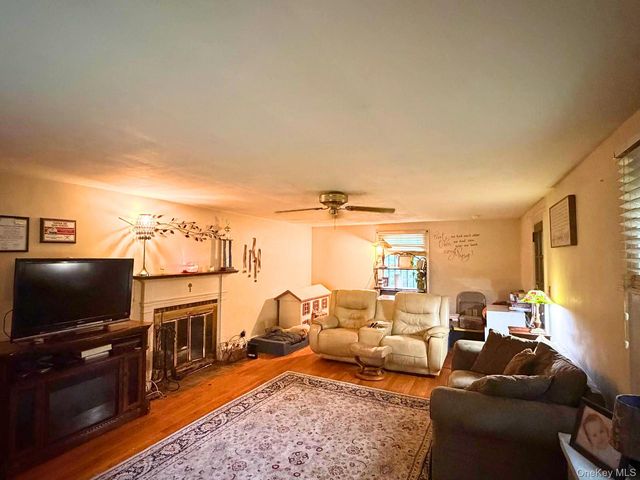 6 Waldron Terrace, Sloatsburg, NY 10974