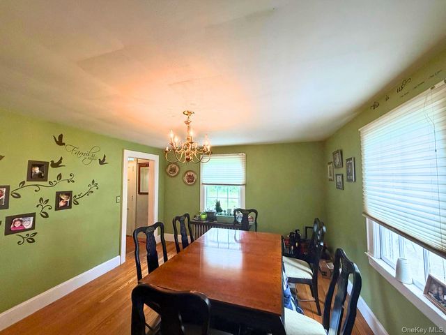 6 Waldron Terrace, Sloatsburg, NY 10974