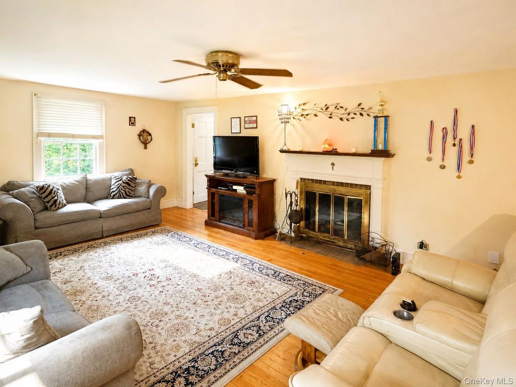 6 Waldron Terrace, Sloatsburg, NY 10974 — photo 2