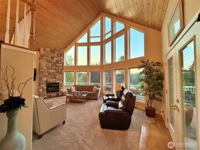 103 Lakeside Drive, Mossyrock, WA 98564