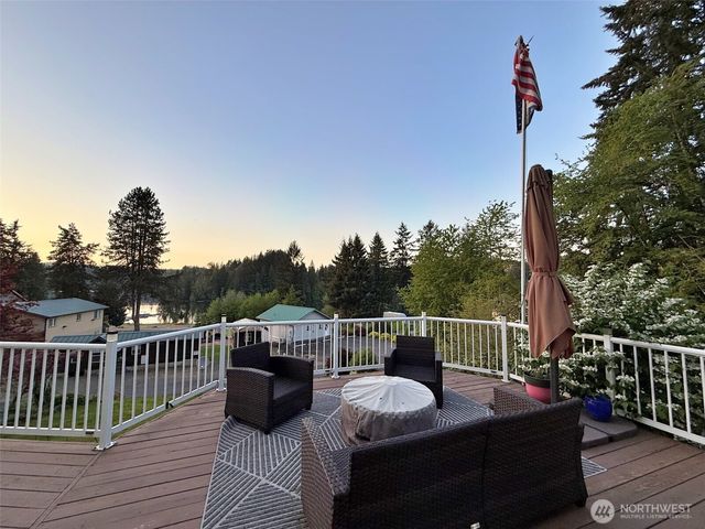 103 Lakeside Drive, Mossyrock, WA 98564