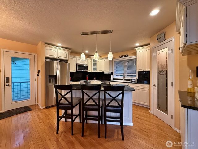 103 Lakeside Drive, Mossyrock, WA 98564