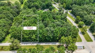 19125 Kings Row, New Caney, TX 77357