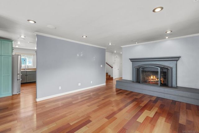 4975 Dawes St, San Diego, CA 92109