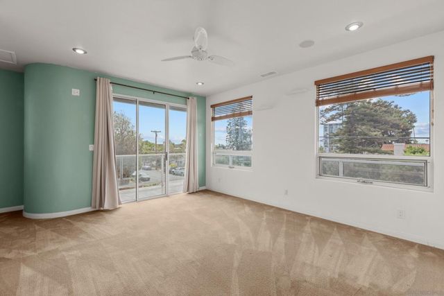 4975 Dawes St, San Diego, CA 92109