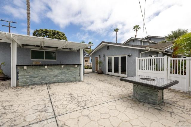 4975 Dawes St, San Diego, CA 92109