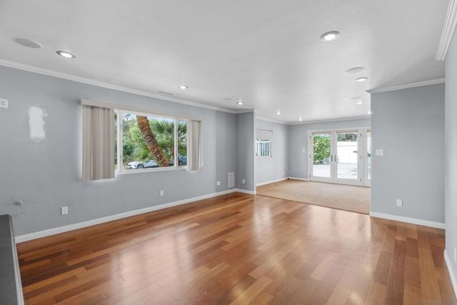 4975 Dawes St, San Diego, CA 92109