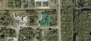 877 Gulf LN, Lehigh Acres, FL 33974