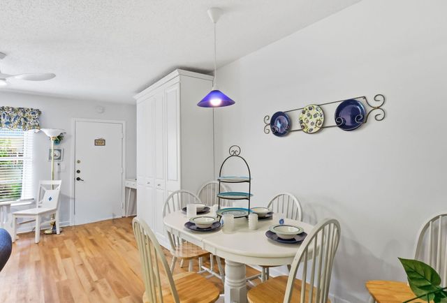 640 SNUG HARBOR Drive F4, Boynton Beach, FL 33435