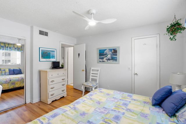 640 SNUG HARBOR Drive F4, Boynton Beach, FL 33435