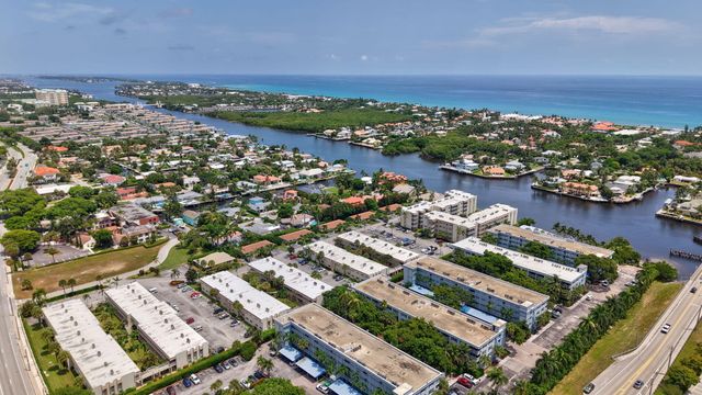 640 SNUG HARBOR Drive F4, Boynton Beach, FL 33435