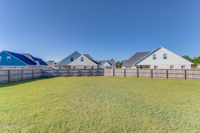 3205 Smugglers Cove, Ocean Springs, MS 39564