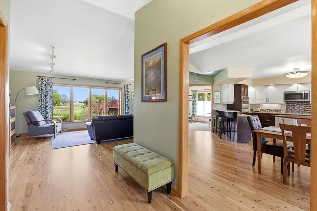 5213 Comanche Way, Madison, WI 53704