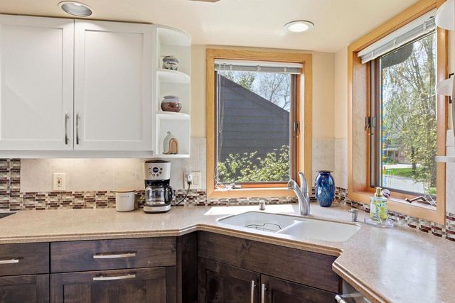 5213 Comanche Way, Madison, WI 53704
