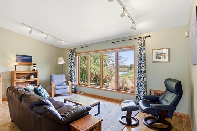 5213 Comanche Way, Madison, WI 53704